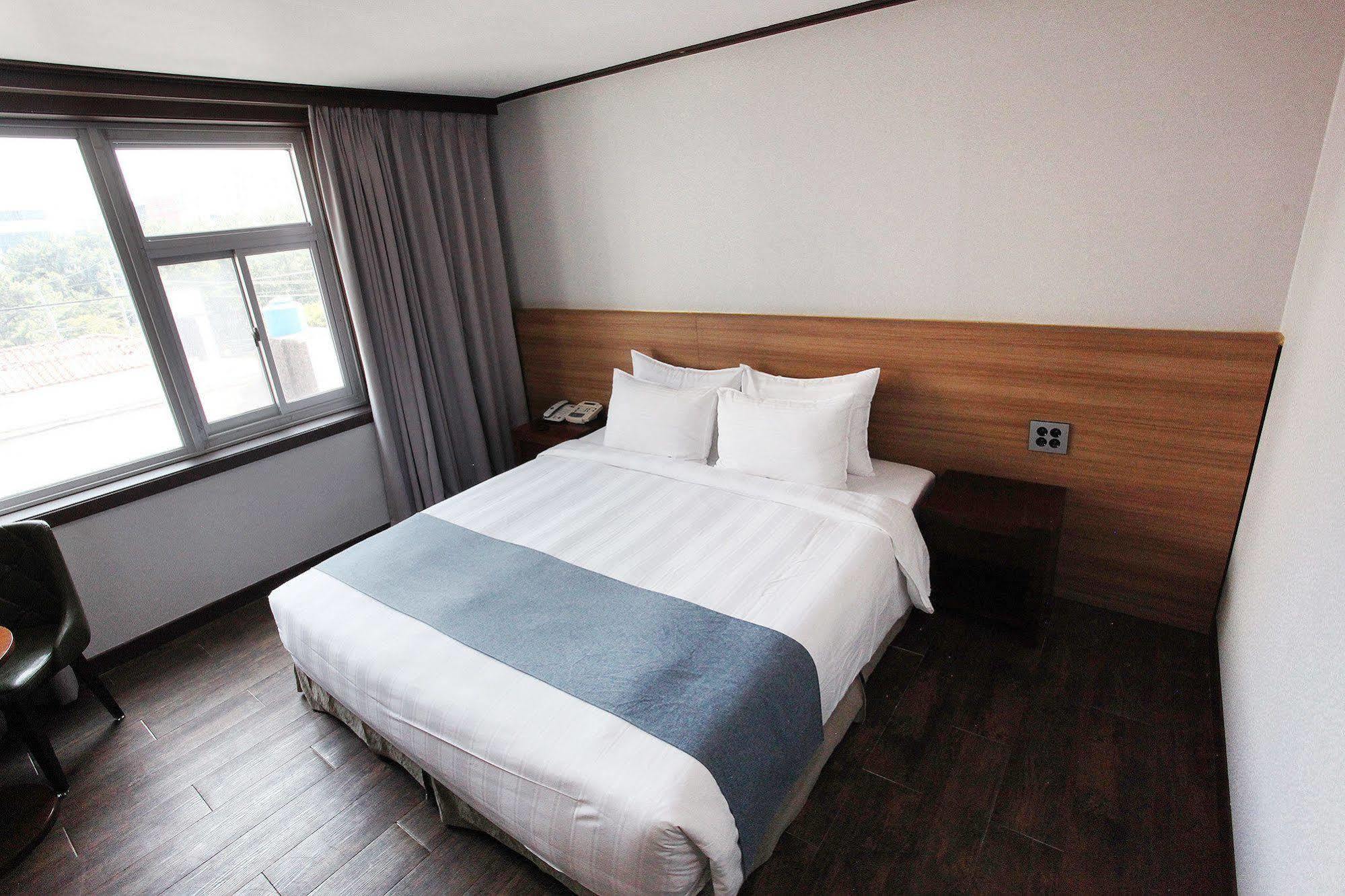 Noblesse Hotel Jeju Exterior foto